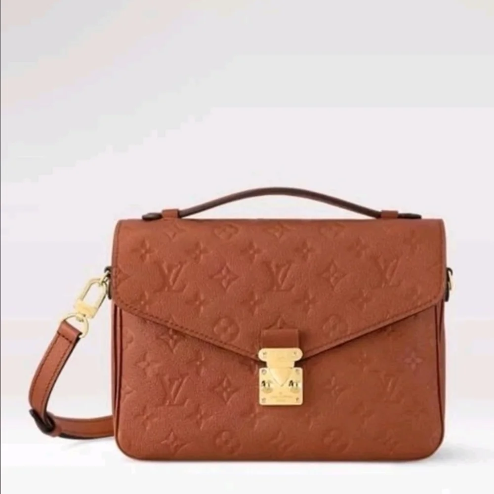 ISO Louis Vuitton Cognac Pochette Metis